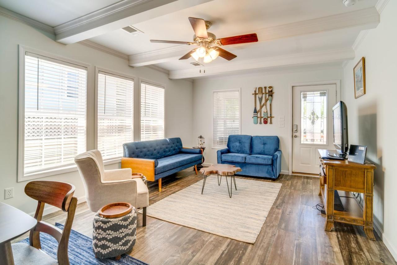 Charleston Home With Porch - 3 Mi To Folly Beach! エクステリア 写真