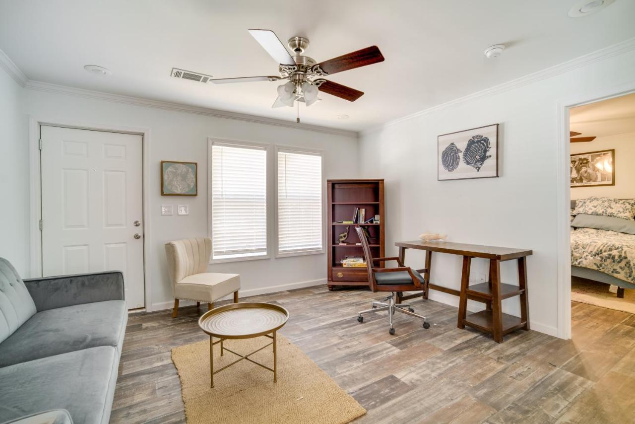 Charleston Home With Porch - 3 Mi To Folly Beach! エクステリア 写真